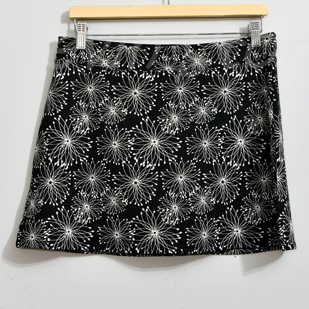 Tranquility by Colorado Clothing Ladies' Skorts Black floral